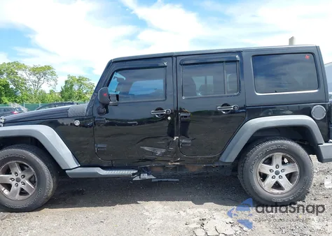 2016 Jeep Wrangler Unlimited Sport z USA, uszkodzony, nr VIN 1C4BJWDG9GL292093